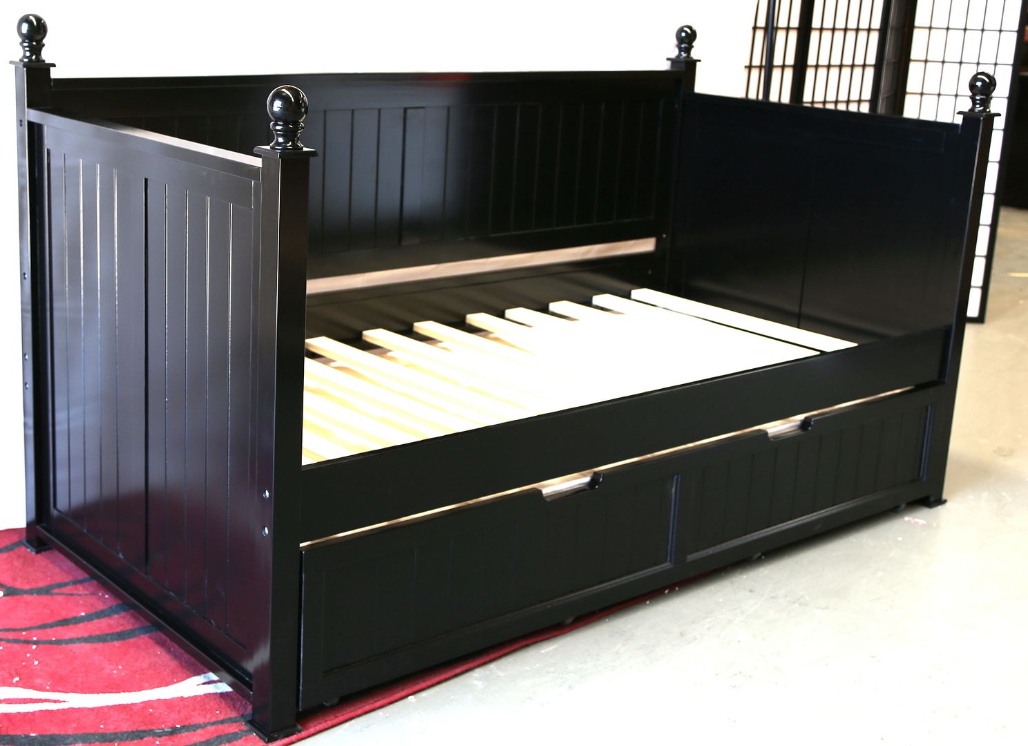 brand new Carolina single daybed/ sofa bed with single size trundle bed